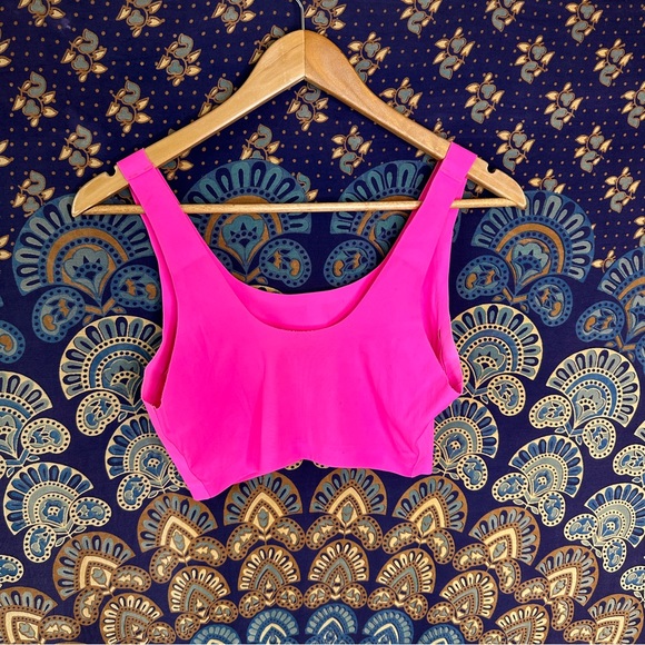 🦋5/20$🦋 pink spandex bra/crop top - Picture 6 of 7